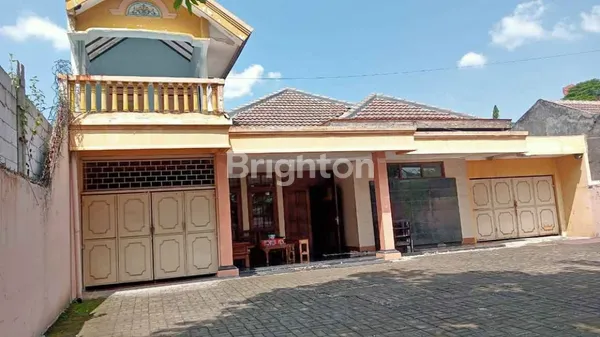 image RUMAH JAMBANGAN LEBAR 8 TERAWAT DEKAT PALM SPRING STRATEGIS  (1)