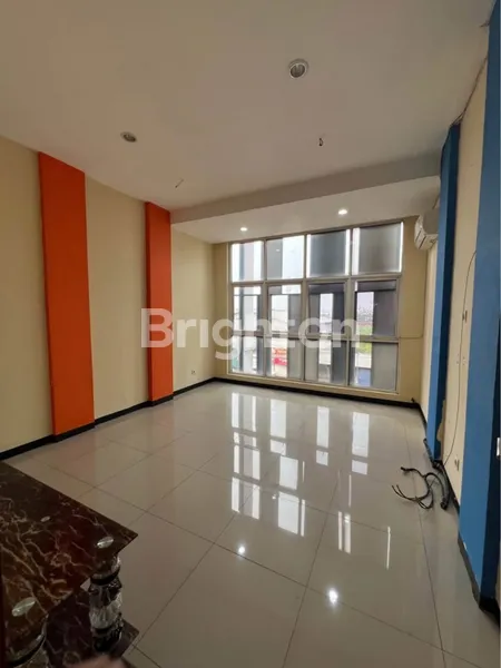 image RUKO 4 LANTAI RAYA MASTRIP COCOK USAHA STRATEGIS DEKAT TOL GUNUNGSARI (6)