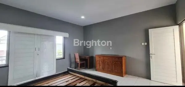 image RUMAH SEWA 2 LANTAI DEKAT PUSAT KOTA DENPASAR, AKSES MUDAH (3)