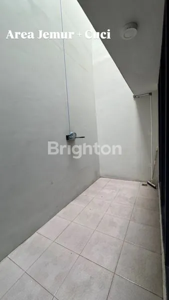 image RUMAH HOOK, FULL FURNISH 2 LANTAI, LOKASI DEKAT PAKUWON CITY, SURABAYA TIMUR (5)