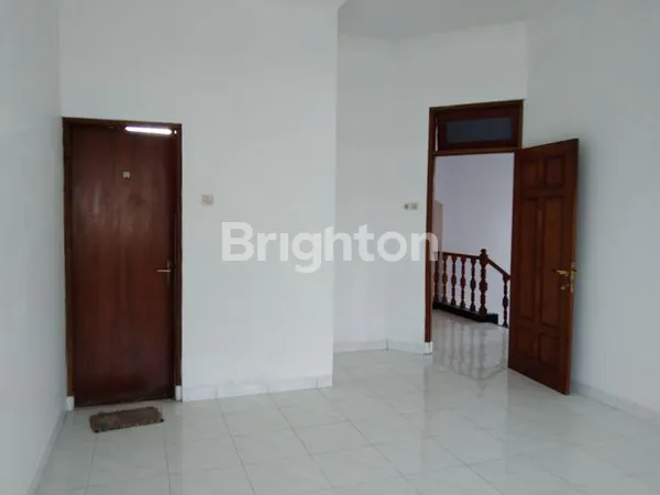 image SIAP HUNI JAMBON DALAM KOMPLEKS PERUMAHAN  (7)