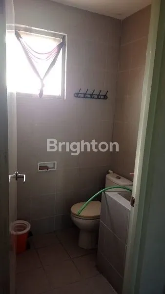 image RUKO 3 LANTAI STRATEGIS DI NOL JALAN RAYA DR H SOEKARNO MERR SURABAYA  DEKAT MALL DAN TOL (8)