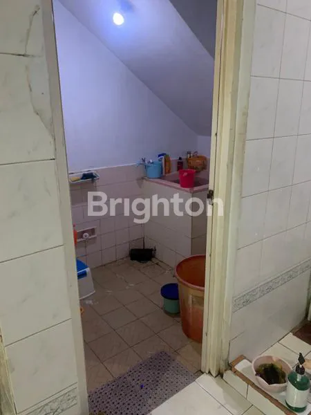 image RUMAH SIAP HUNI COCOK BUAT USAHA JELAMBAR BARAT (7)