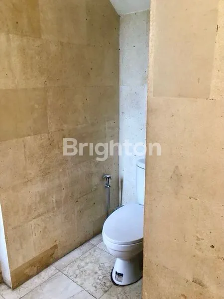 image RUMAH CANTIK 2 LANTAI CANGGU DI JUAL (6)