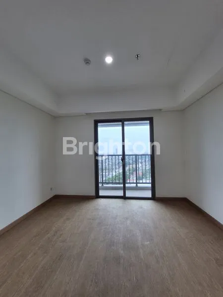 image APARTEMEN BRAND NEW DI EMBARCADERO BINTARO 2BR DAN RUANG KERJA (3)