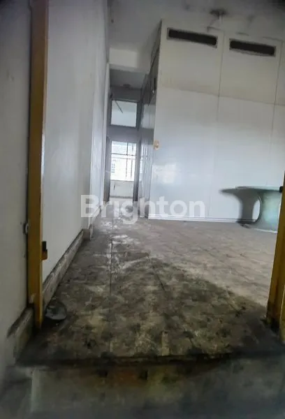 image RUKO 3½ LANTAI SIAP USAHA DI JL. HM YAMIN MEDAN (3)
