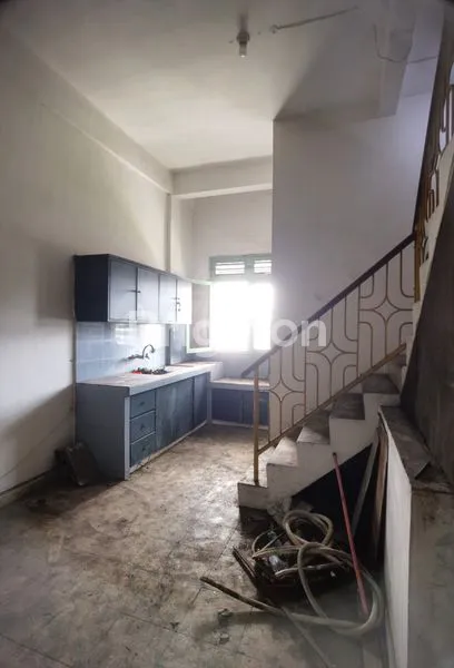 image RUKO 3½ LANTAI SIAP USAHA DI JL. HM YAMIN MEDAN (2)