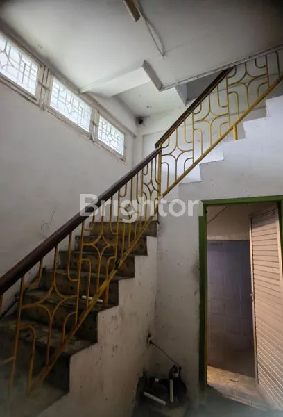 image RUKO 3½ LANTAI SIAP USAHA DI JL. HM YAMIN MEDAN (5)