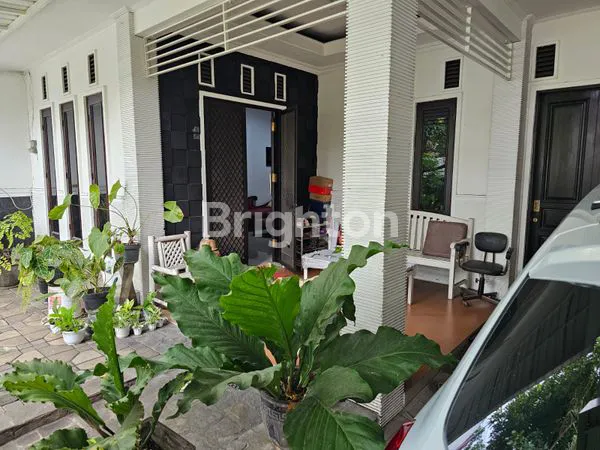 image RUMAH DI PERUMAHAN KETINTANG SURABAYA  (4)