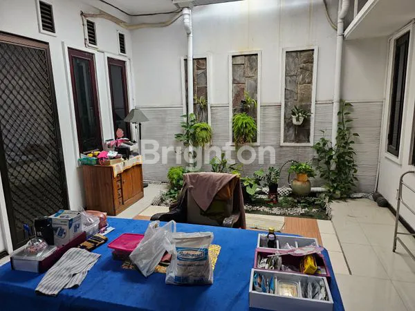 image RUMAH DI PERUMAHAN KETINTANG SURABAYA  (5)