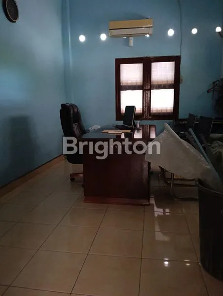 image RUMAH HALAMAN LUAS (6)