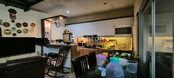 image RUMAH FULL FURNISHED LINGKUNGAN AMAN DAN NYAMAN DI CLUSTER EQUATOR SENTUL CITY (3)