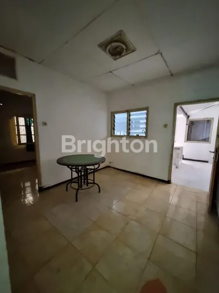 image DIJUAL RUMAH HITUNG TANAH SURABAYA PUSAT (3)