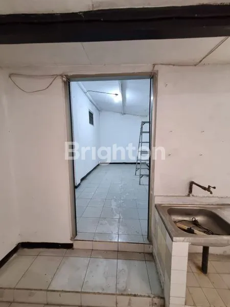 image DIJUAL RUMAH HITUNG TANAH SURABAYA PUSAT (4)