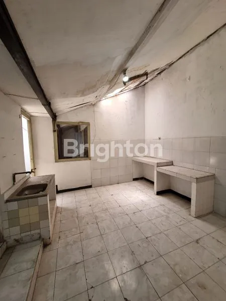image DIJUAL RUMAH HITUNG TANAH SURABAYA PUSAT (5)