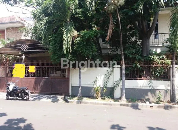 image RUMAH HOOK STANDAR DI GADING KIRANA (1)