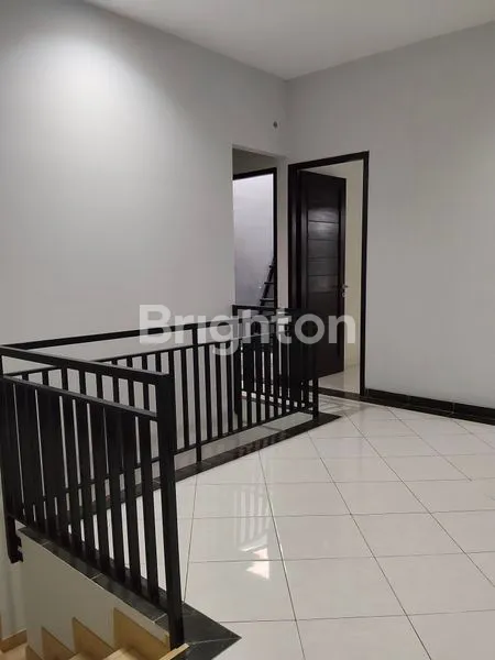 image RUMAH CANTIK STRATEGIS DI ANTASARI (7)