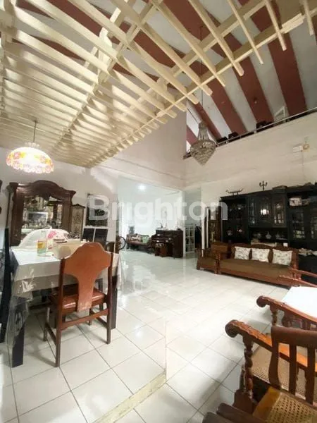 image RUMAH MEWAH JALAN RANCAMANYAR GATOTSUBROTO (3)