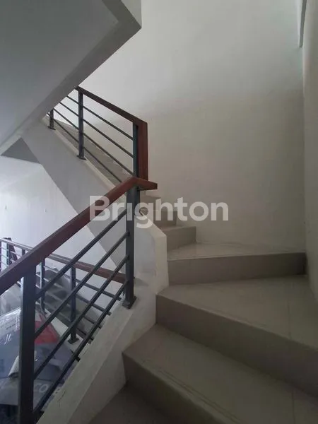 image RUKO 3 LANTAI DI COMMPARK , KOTA  WISATA (4)