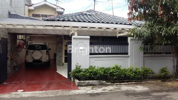 image RUMAH LAYAK HUNI DEKAT KAMPUS STEI RAWAMANGUN STRATEGIS EKONOMIS JUAL SEGERA (1)