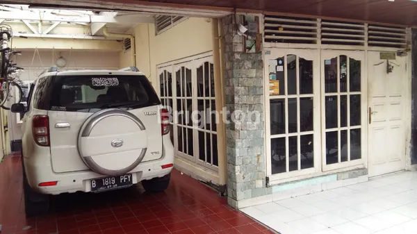 image RUMAH LAYAK HUNI DEKAT KAMPUS STEI RAWAMANGUN STRATEGIS EKONOMIS JUAL SEGERA (2)