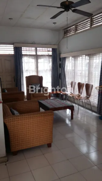 image RUMAH LAYAK HUNI DEKAT KAMPUS STEI RAWAMANGUN STRATEGIS EKONOMIS JUAL SEGERA (3)