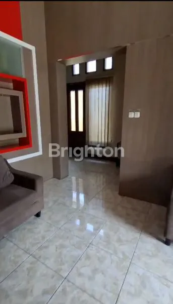 image DISEWAKAN RUMAH BESAR DI PINGGIR JALAN BESAR M.YAMIN SAMARINDA, SANGAT COCOK UNTUK RUMAH KANTOR. (4)