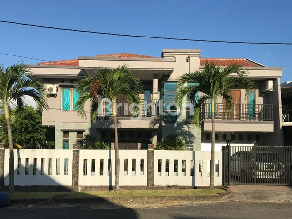 image RUMAH MEWAH DI BATAM CENTER (1)