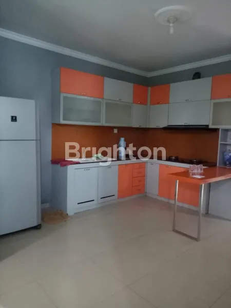 image RUMAH MEWAH DI BATAM CENTER (4)