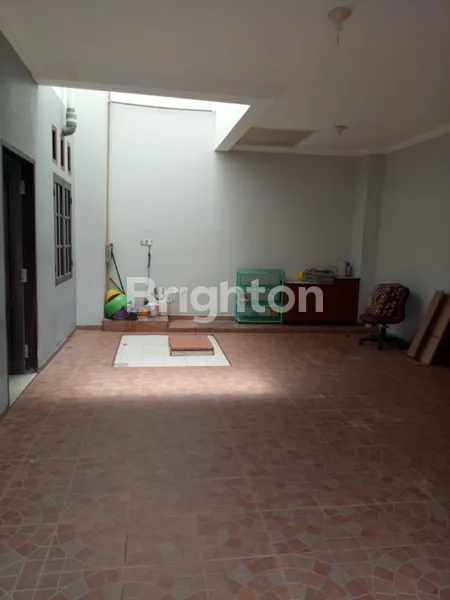 image RUMAH MEWAH DI BATAM CENTER (8)