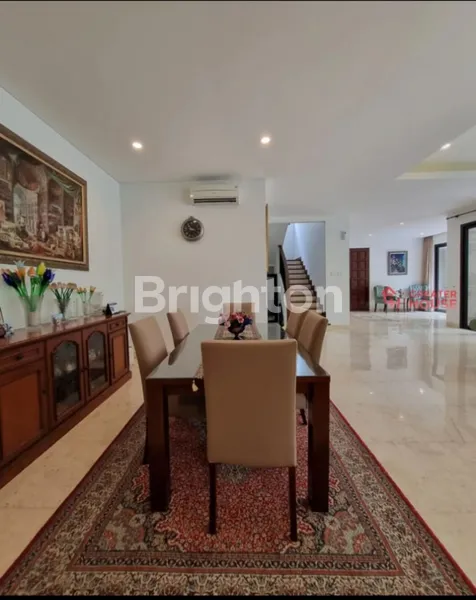 image RUMAH CANTIK SIAP HUNI TROPICAL MODERN AMPERA KEMANG JAKARTA SELATAN (4)