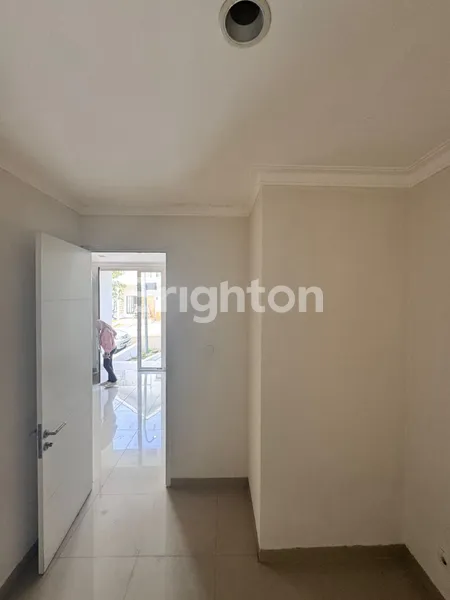 image RUMAH SIAP HUNI AMAN NYAMAN BAGUS DEKAT KE TOL JATIKARYA 1,35 M (NEGO) CITRA GRAN CIBUBUR (5)