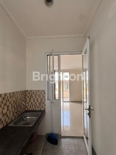 image RUMAH SIAP HUNI AMAN NYAMAN BAGUS DEKAT KE TOL JATIKARYA 1,35 M (NEGO) CITRA GRAN CIBUBUR (7)