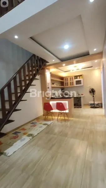 image RUMAH DIJUAL, KONDISI SANGAT BAGUS, LUAS DAN RAPI (3)