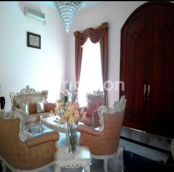 image RUMAH MEWAH LOKASI STRATEGIS ONE GATE SYSTEM SURABAYA BARAT DEKAT TOL SATELIT, MAYJEN SUNGKONO, HR MUHAMMAD (1)