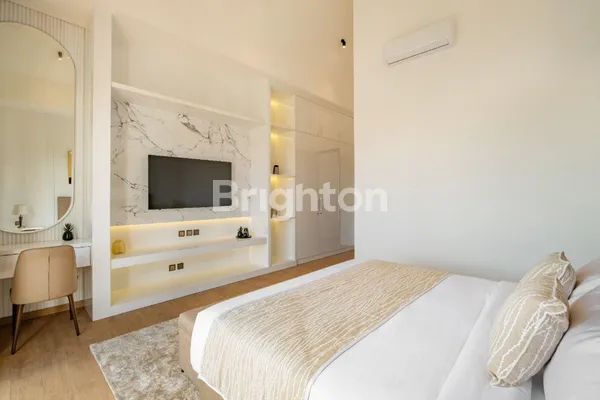 image RUMAH MEWAH MODERN 3 KAMAR DENGAN KOLAM RENANG PRIBADI DI KEROBOKAN – LOKASI PREMIUM DEKAT SEMINYAK & CANGGU (4)