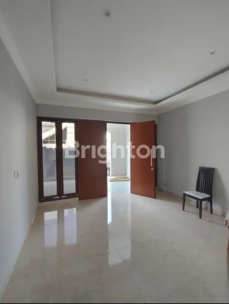 image *NEW MINIMALIS RUMAH 2 LANTAI MANYAR KERTOADI LOKASI STRATEGIS DEKAT GALAXY MALL, ITS (2)