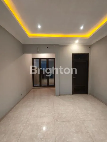 image *NEW MINIMALIS RUMAH 2 LANTAI MANYAR KERTOADI LOKASI STRATEGIS DEKAT GALAXY MALL, ITS (4)