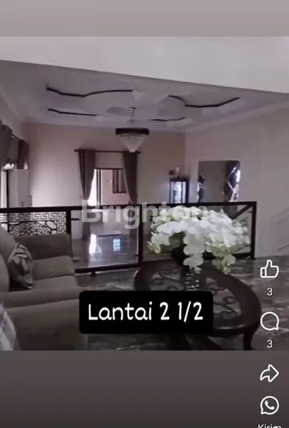 image RUMAH MEWAH 3 LANTAI FULLY FURNISHED CITY VIEW DI SAMARINDA (8)