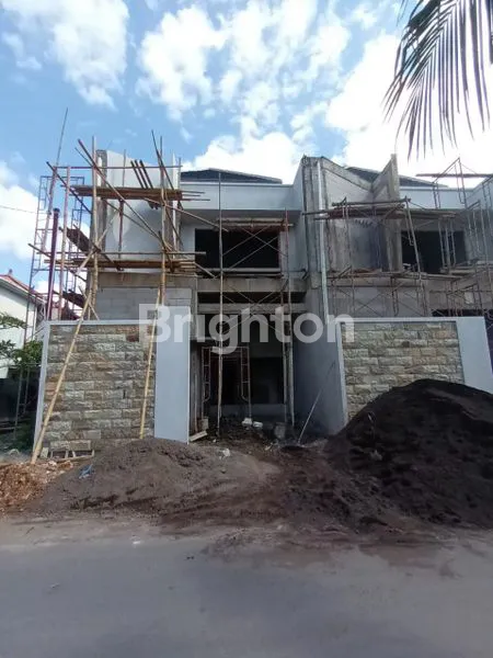 image \"RUMAH CANTIK 2 LANTAI DI LOKASI STRATEGIS MALBORO (1)