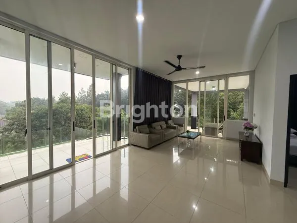 image RUMAH MURAH, DI SENTUL CITY BOGOR, DENGAN 5 KAMAR TIDUR, FULLY FURNISHED, SHM, DENGAN PRIVATE POOL, DEKAT TOL SENTUL SELATAN, AEON MALL DAN RUMAH SAKIT (2)