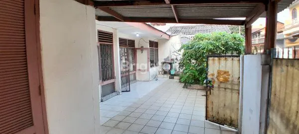 image RUMAH TUA SIAP BANGUN ULANG DI BOJONG INDAH, JAKARTA BARAT (3)