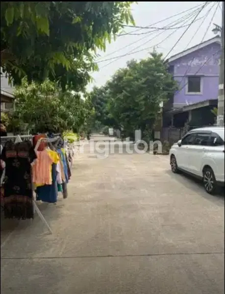 image RUMAH 2 LANTAI DI MUSTIKA JAYA BEKASI TIMUR (8)