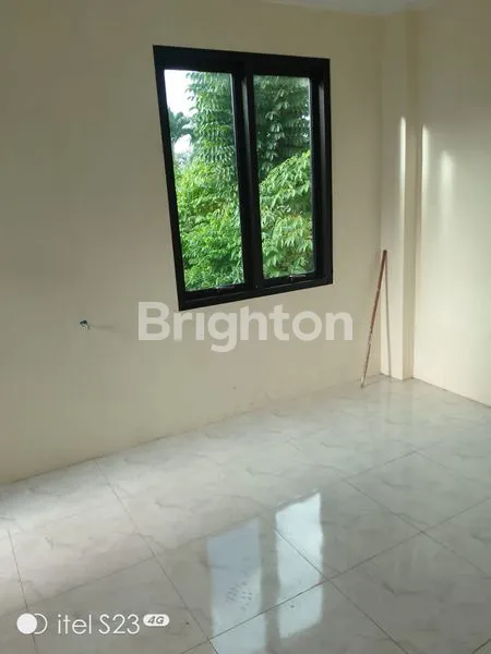 image RUKO 2 LANTAI STRATEGIS DI JALAN RAPAK INDAH SAMARINDA (6)