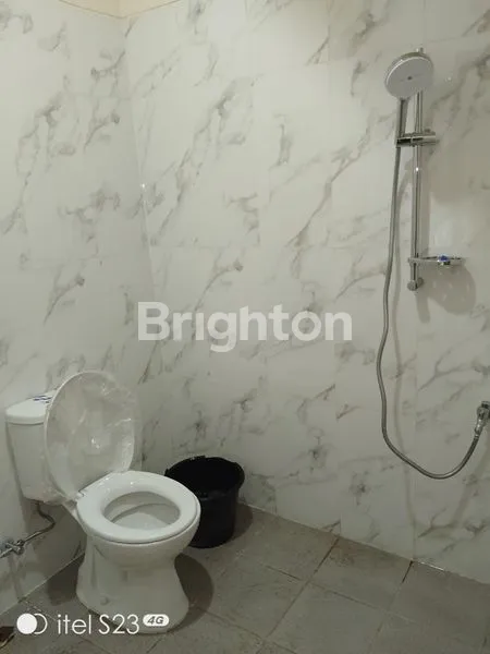 image RUKO 2 LANTAI STRATEGIS DI JALAN RAPAK INDAH SAMARINDA (7)