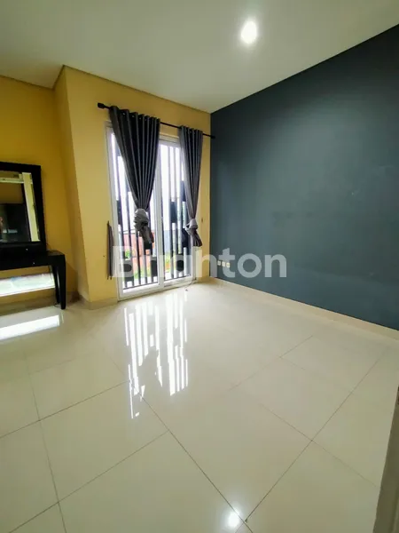 image RUMAH DISEWAKAN DALAM CLUSTER CITRA GRAN CIBUBUR DEKAT AKSES TOL JATIKARYA 80 JUTA / TAHUN (NEGO) (3)