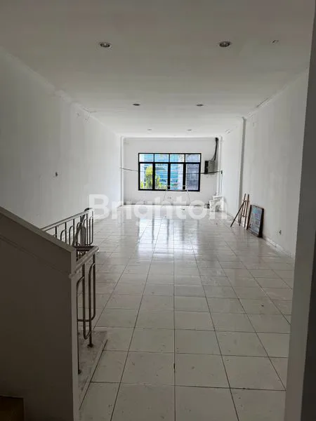 image RUKO 3 LANTAI SOLO BARU (4)