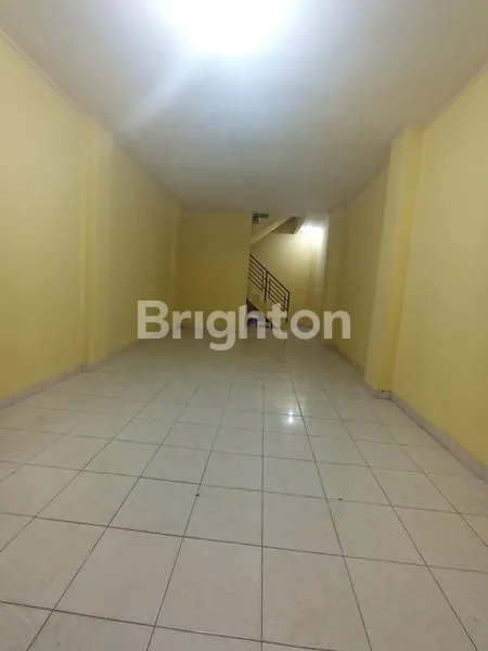 image DISEWAKAN RUKO STRATEGIS SIAP HUNI DI JELAMBAR JAKARTA BARAT (3)