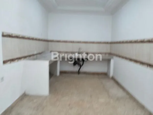 image RUMAH MEWAH  3 LANTAI DI BALIKPAPAN BATU  (4)