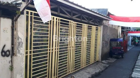 image RUMAH IDAMAN DI KEMAYORAN (2)